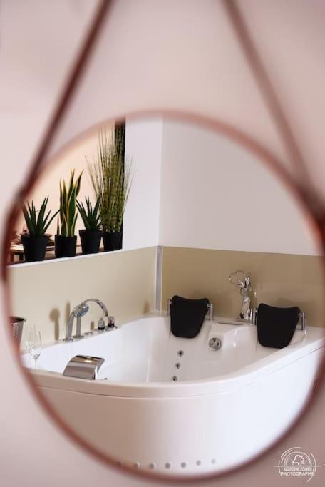 Suite Le Cocoon & Spa By Nancyintimelounge Exteriör bild