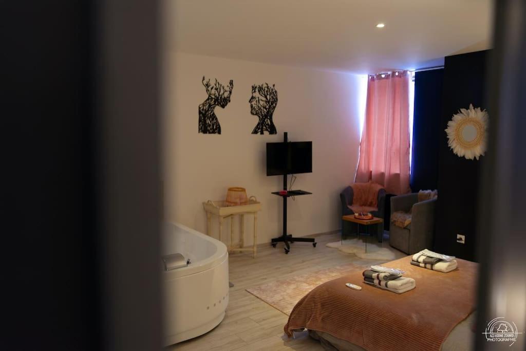 Suite Le Cocoon & Spa By Nancyintimelounge Exteriör bild